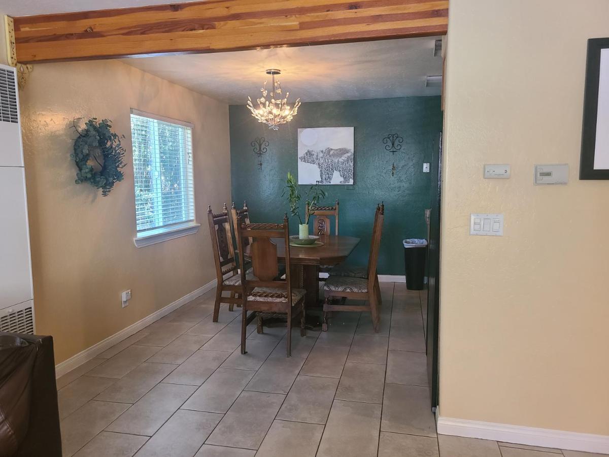 Sacred Mtn River Suites Kernville Exterior foto